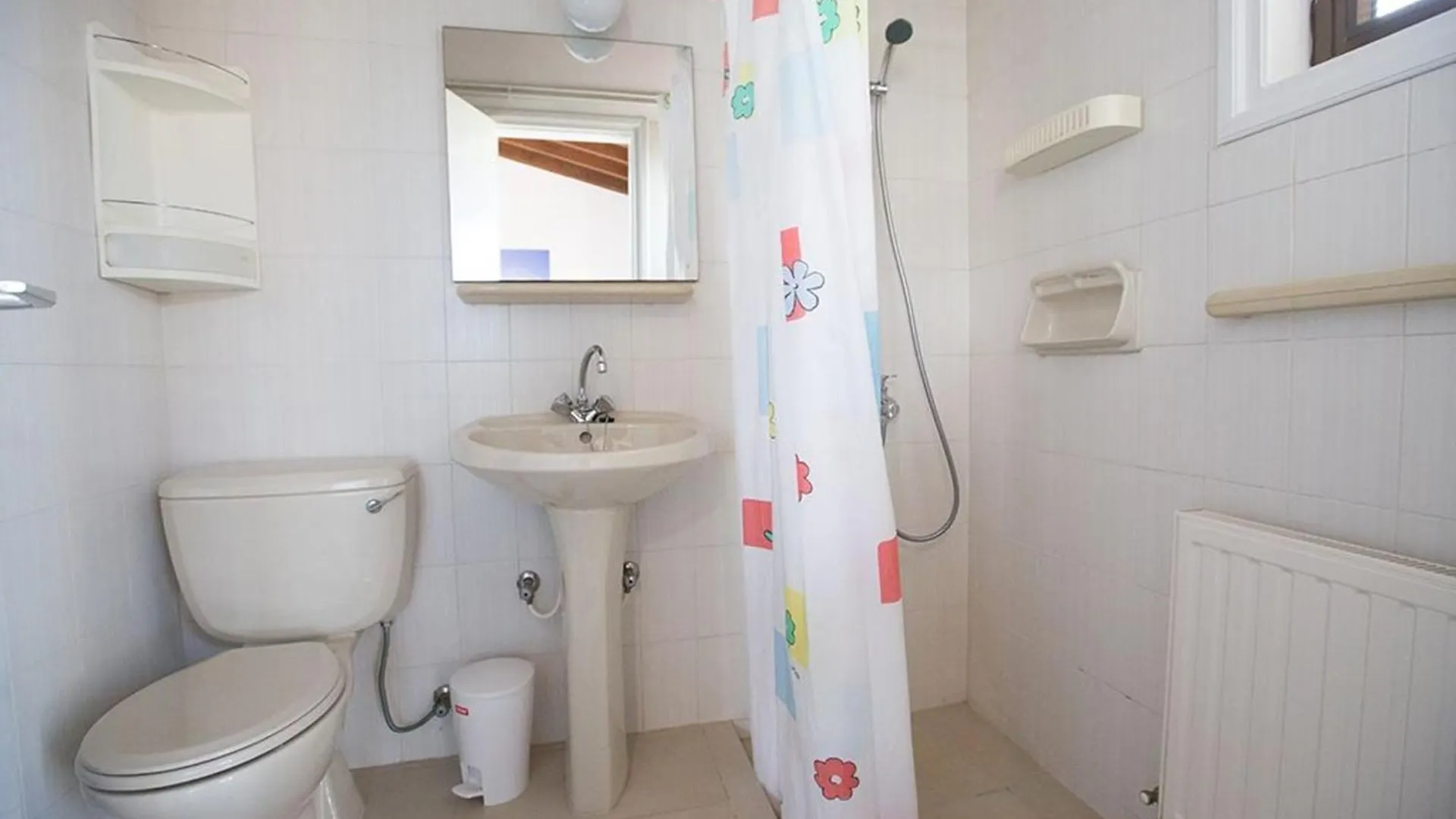 Villa Nepou - Beautiful 4 Bedroom Villa - Located In Ayia Napa Villa With Private Pool