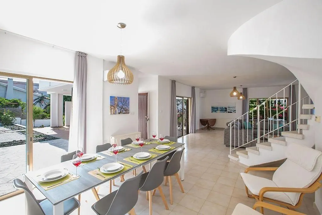 Villa Nepou - Beautiful 4 Bedroom Villa - Located In Ayia Napa Villa With Private Pool
