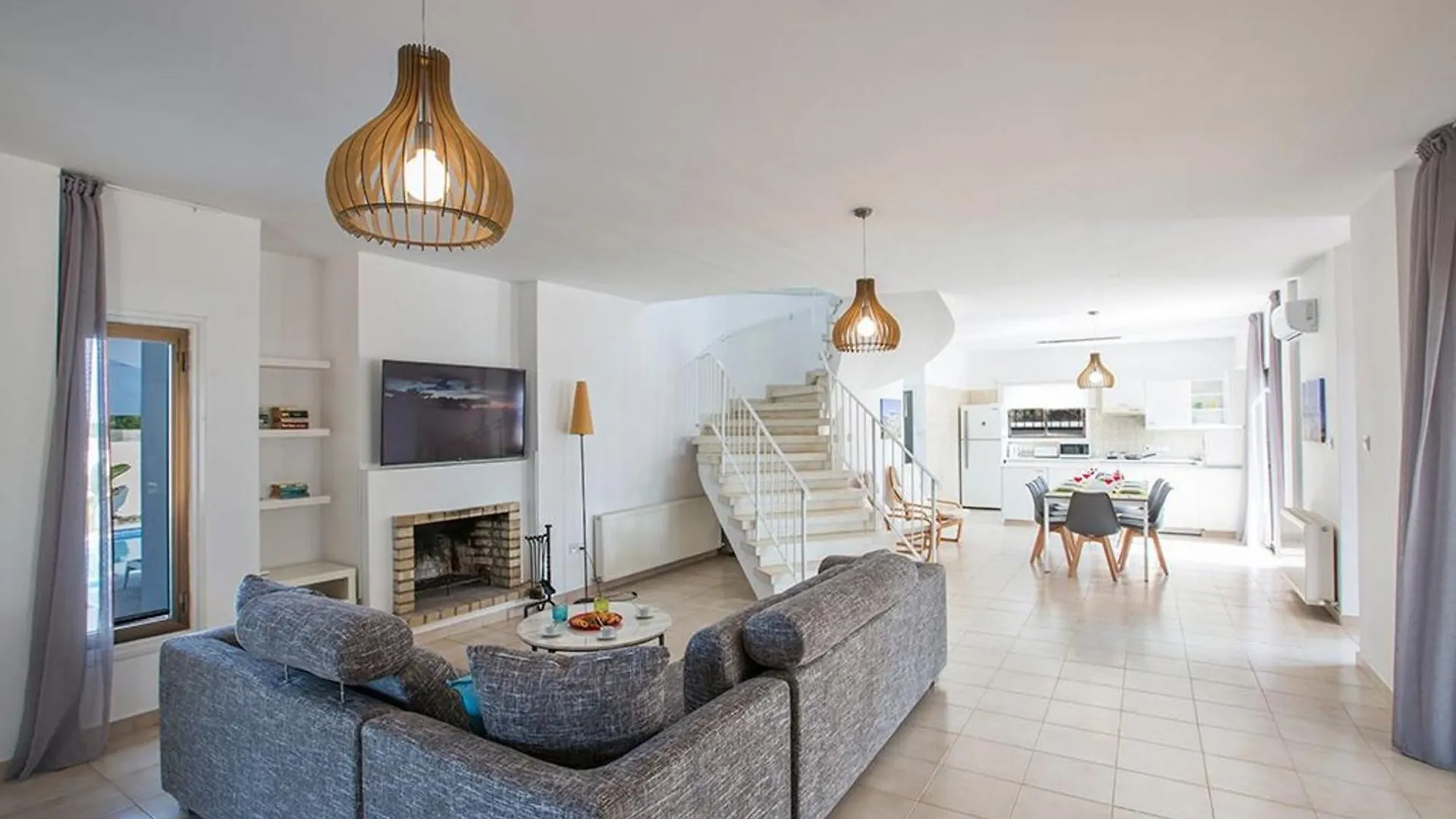 Villa Nepou - Beautiful 4 Bedroom Villa - Located In Ayia Napa Villa With Private Pool